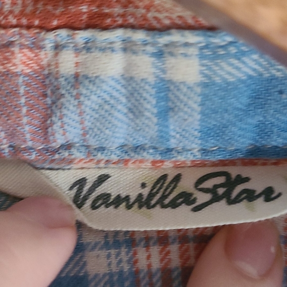 Womens plaid - Picture 2 of 3